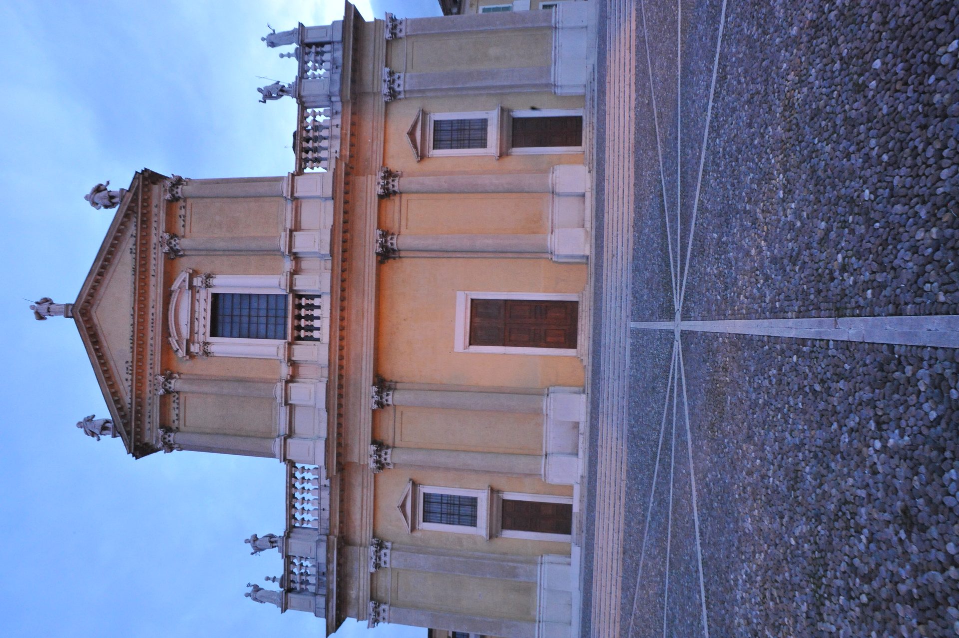 Castiglione delle Stiviere Church (1).JPG